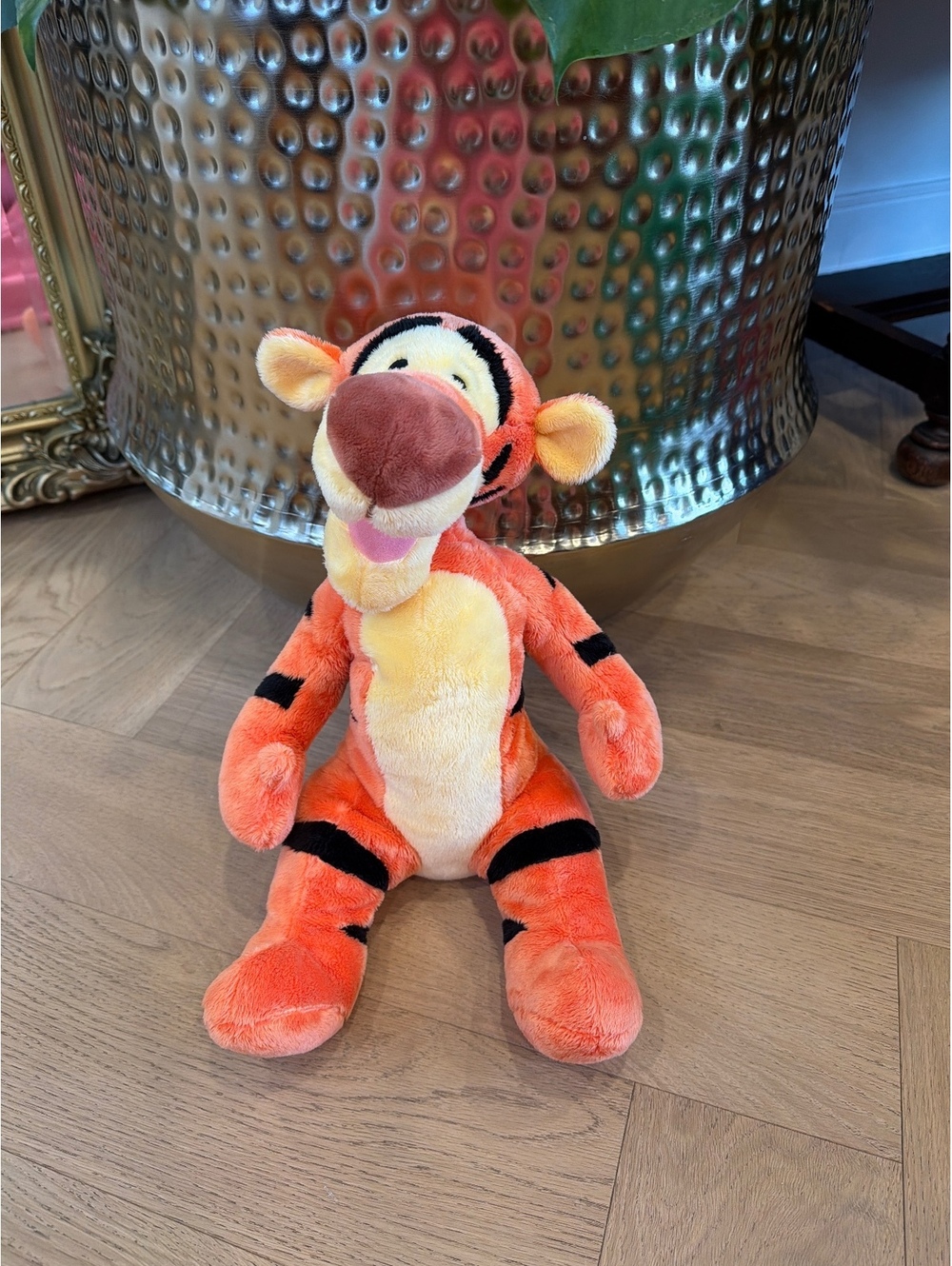 Disney Store Exclusive Tigger Plush, 17” Winnie The Pooh EUC